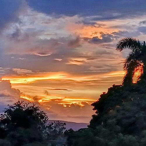 Octubre atardecer