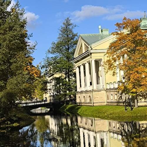 Очень на Крестовском острове.