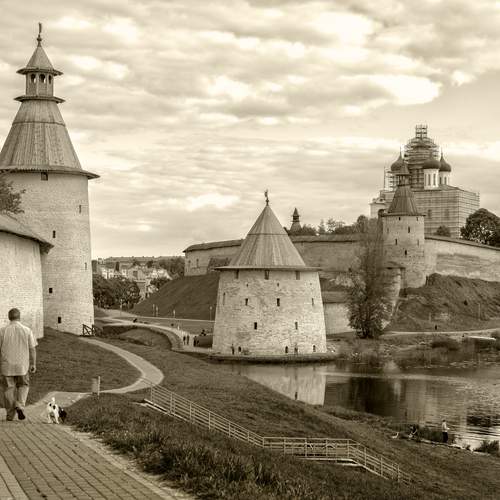 Променад по набережной