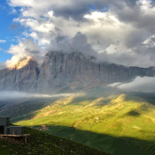 Вечер в горах.