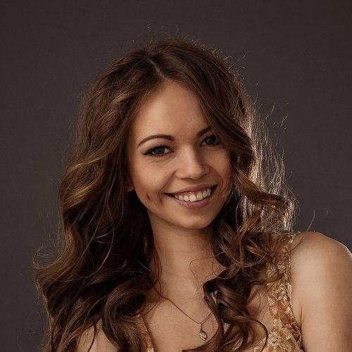 Полина