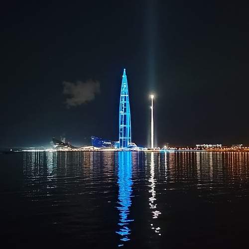 Отражение света на воде .