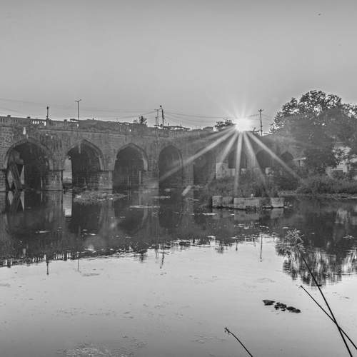 Old Bridge\'s Morning Glory
