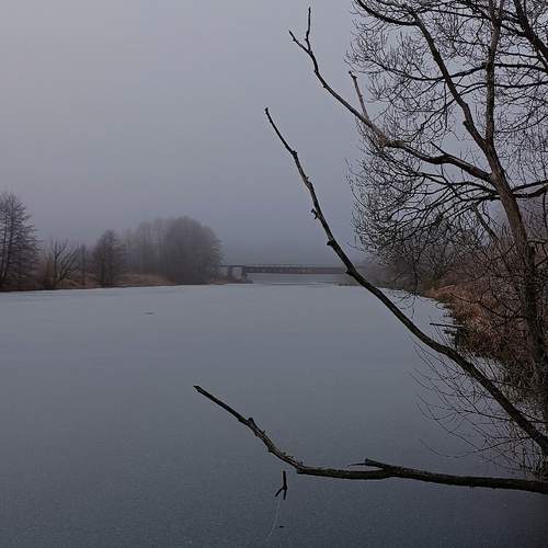 Морозный туман над рекой