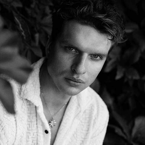 Photo #13043360