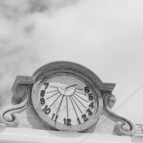 Il tempo si proietta nell\\\'infinito