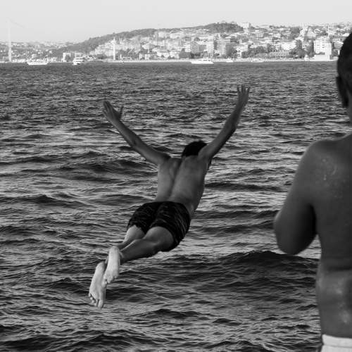 A dive into the Bosphorus