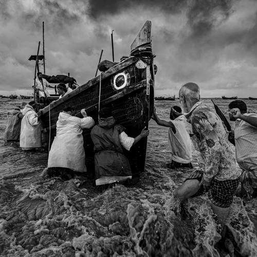 Where courage sets sail