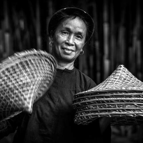 Nung ethnic group\'s hat