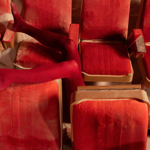 A Seat Without a Viewer