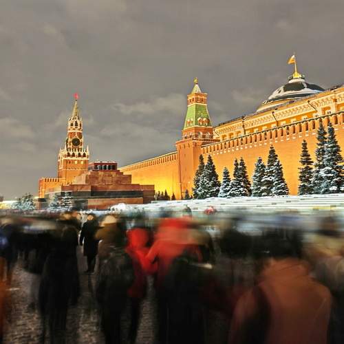 Шум и ритм площади