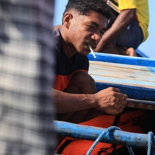 Young seafarers pause