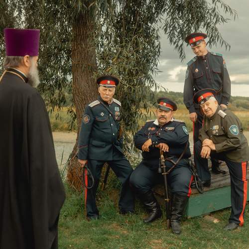 Казаки и батюшка Яков