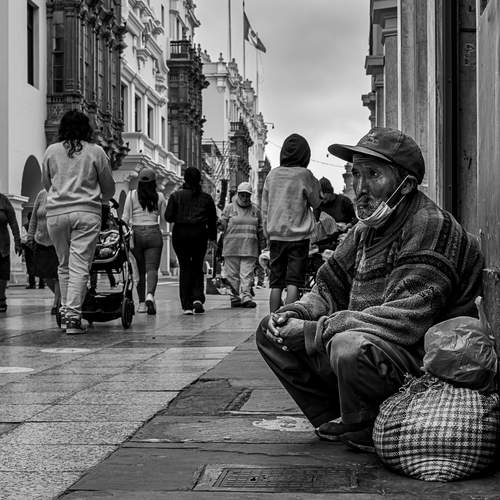 En busca de trabajo en el centro de Lima
