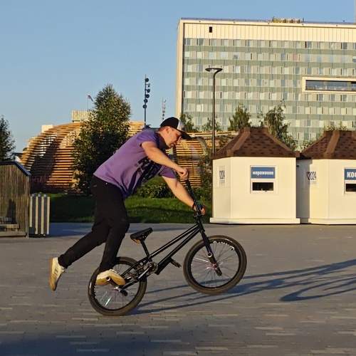 Photo #13210140