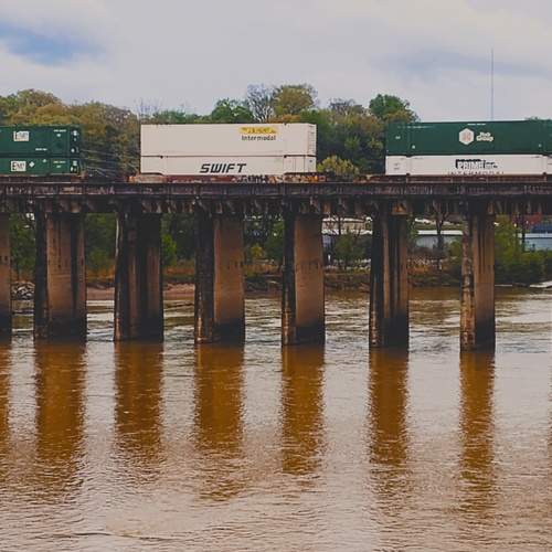 Pillars Over the Dan