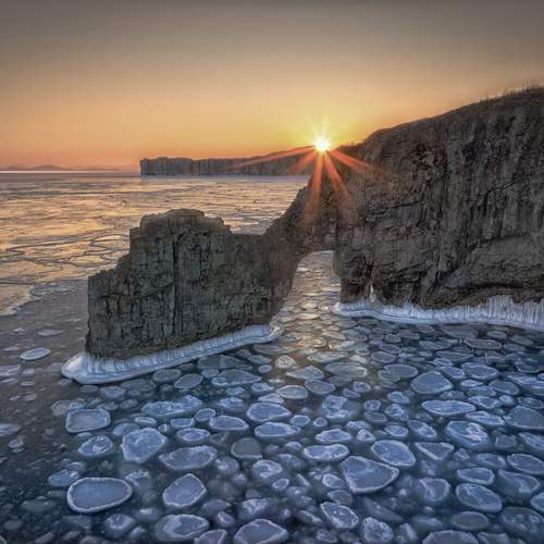 Кекур Пьющий верблюд, Приморье