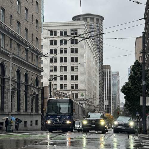 Photo #13228118
