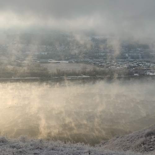 Морозный туман над Енисеем