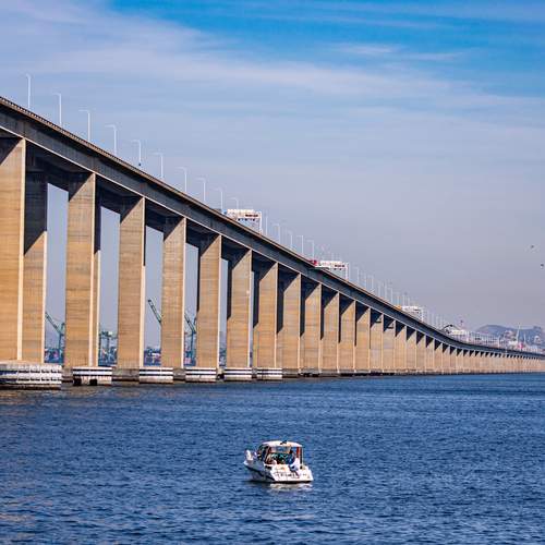 The largest prestressed concrete bridge in the southern hemisphere