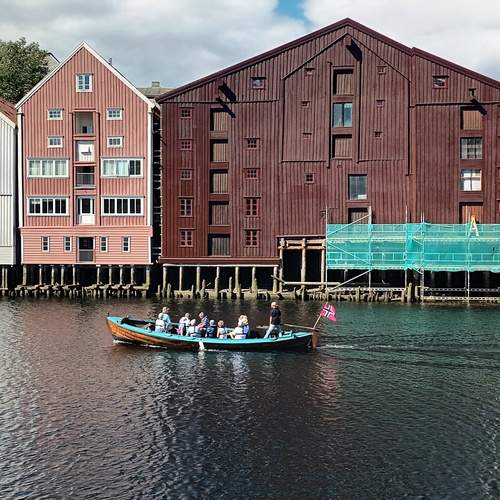 Photo #13259515