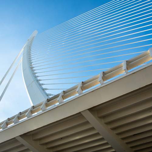 El puente de las líneas infinitas