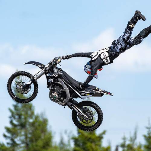 Photo #13286025