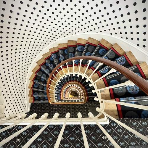 Dots Spiral in Paris