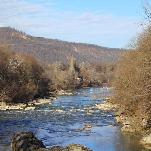 «Каменные берега, живая вода»