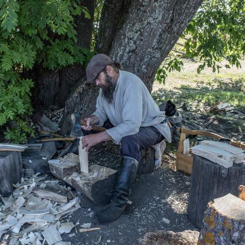 Мастер на острове Кижи