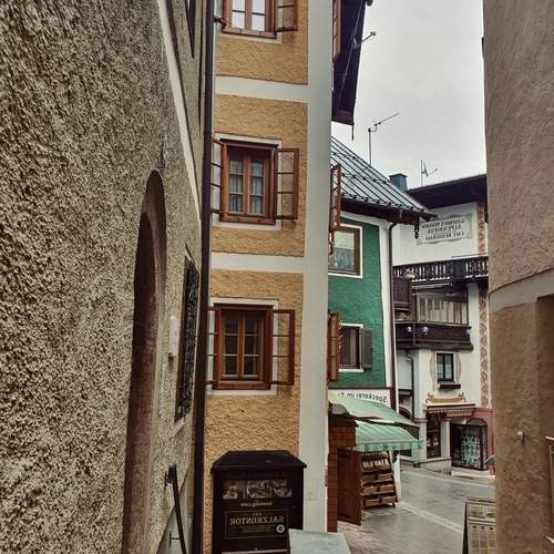 through urban corridors to the heart of the city