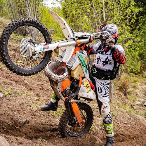 Photo #13359538