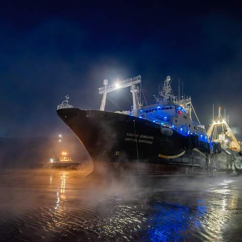 Покидая причал