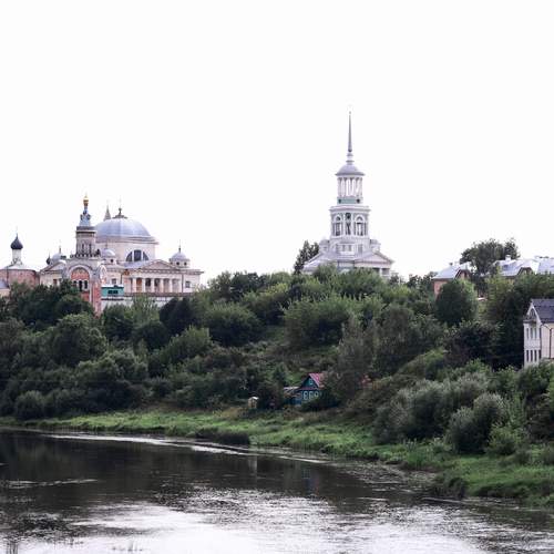 Слон и моська