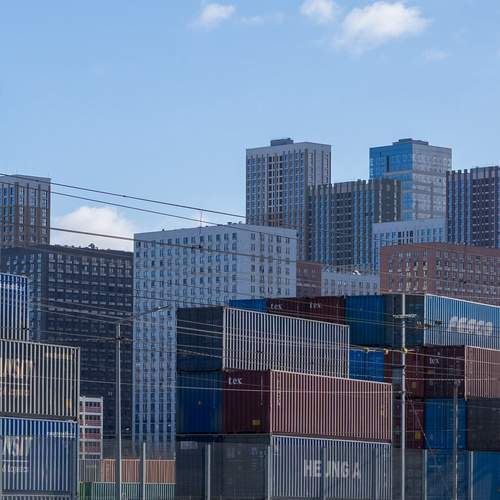 Коробки для людей.