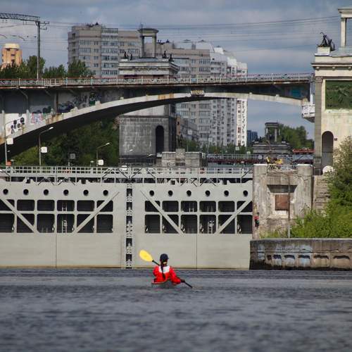 Врата закрыты