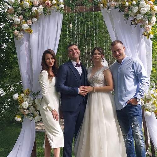 Photo #13404359