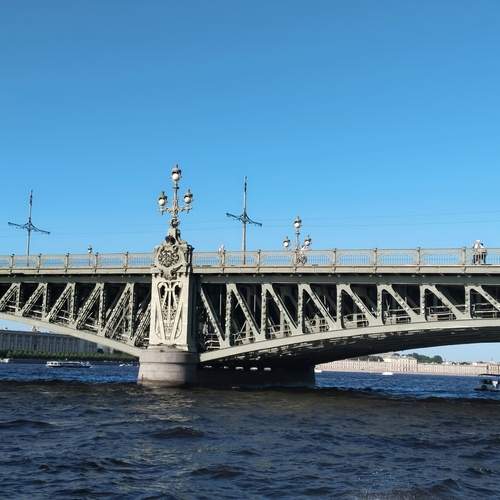 Троицкий мост