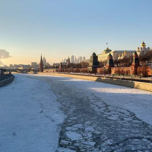 Москва-река, зимний фарватер