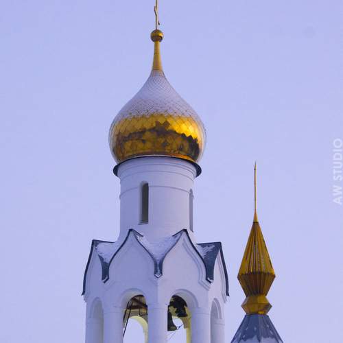 Золото на белом