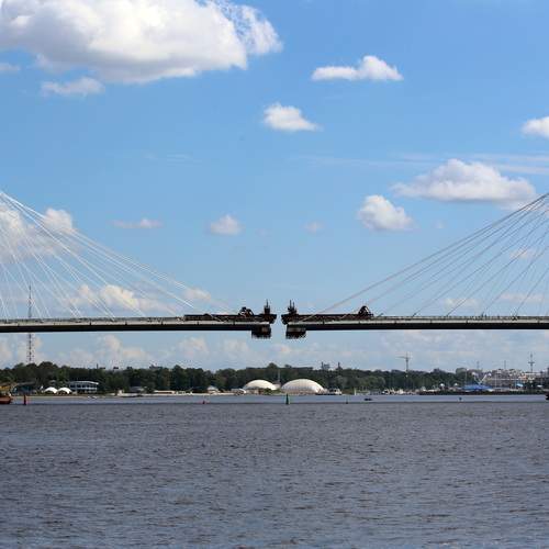 Photo #13418093