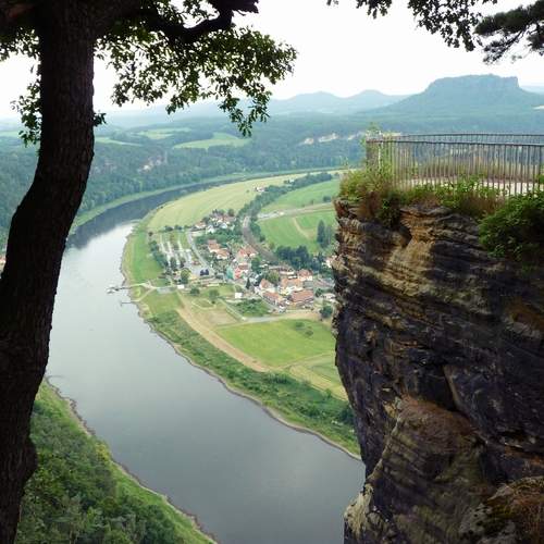 Над обрывом