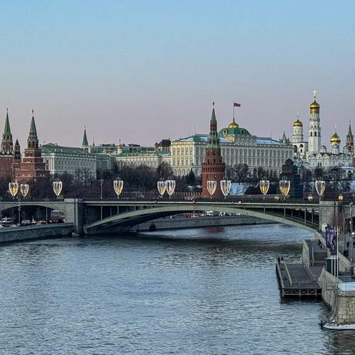 Вид с Патриаршего моста