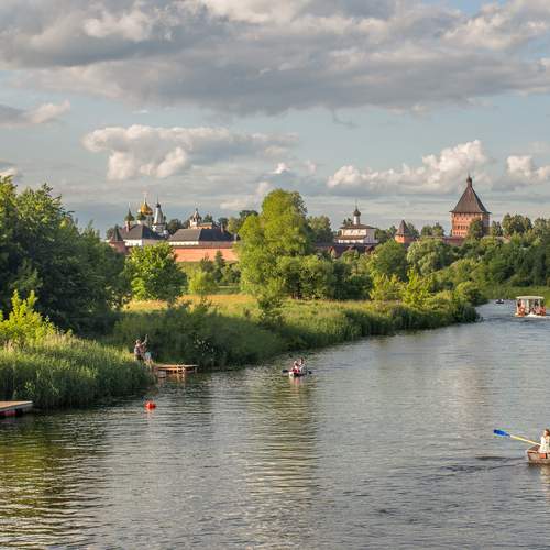 Летняя жизнь на реке Каменка