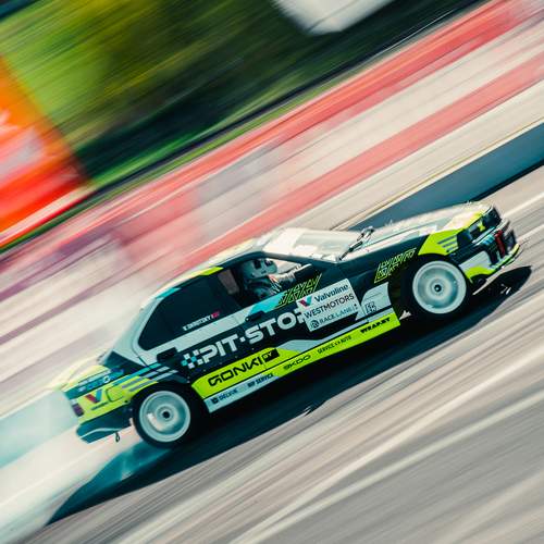 Photo #13435558