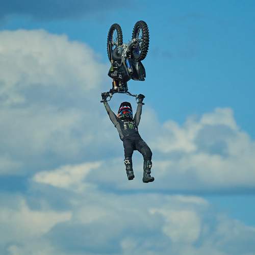 Photo #13437471