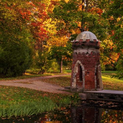 Красна девица в золотых хоромах