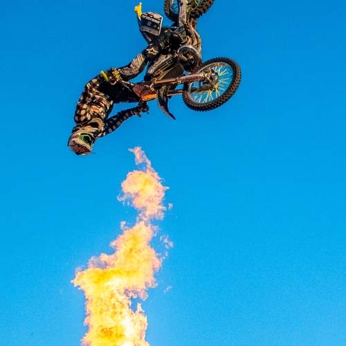 Photo #13445401