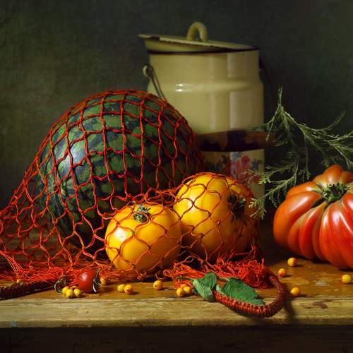 Помидорно-рыночный натюрморт