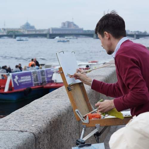 Художник на наережной